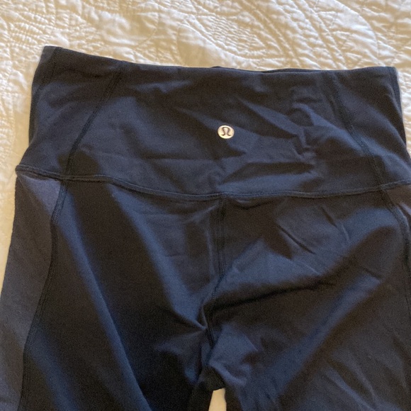 Lululemon Cropped Leggings - Picture 3 of 5